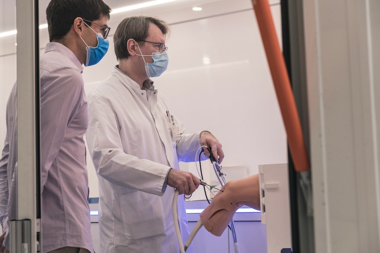 Paperjam article - Medtech - 'CHL knee arthroscopy simulator receives €500,000'