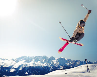 Anterior cruciate ligament injuries in elite ski jumping reliably allow return to competition but severely affect future top performance